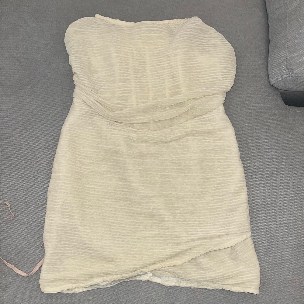Strapless cream pretty little thing dress size 8
